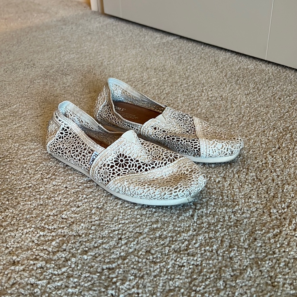 Tom’s in like new condition